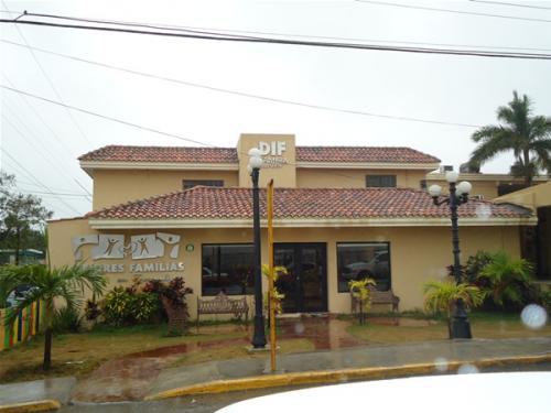 “Personal estrictamente necesario se queda en el DIF”: Isi Fuentes